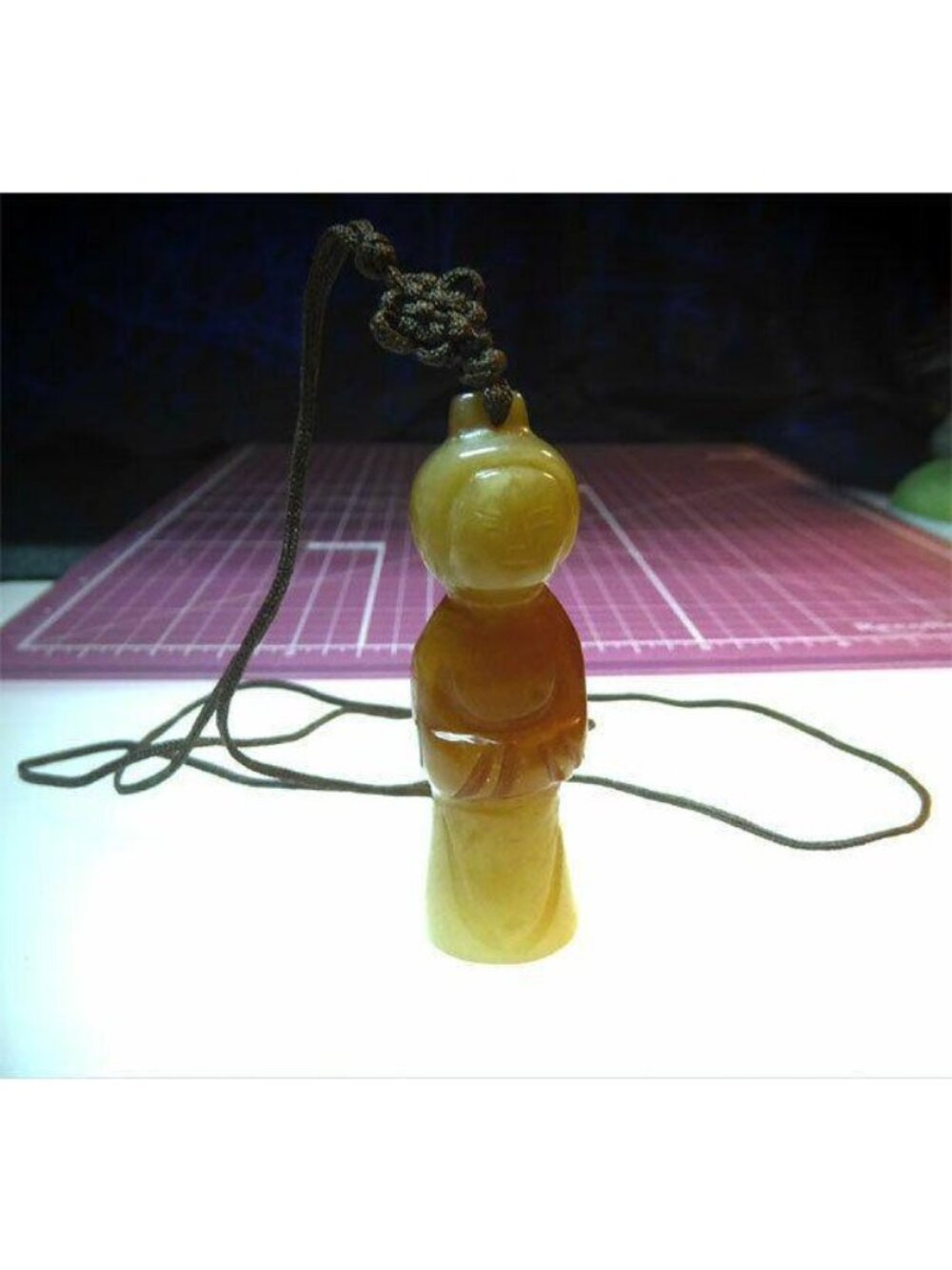 Vintage 2.5" Hand-Carved Russet Hetian Jade Figurine Pendant - Tang Style - Picture 5 of 8